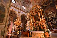 Интерьер Бернардинского монастыря в программе туров во Львове